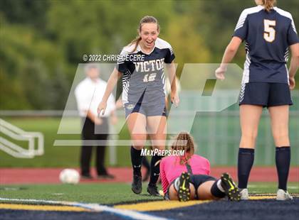 Thumbnail 2 in Fairport @ Victor photogallery.