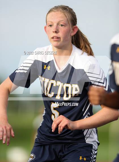 Thumbnail 2 in Fairport @ Victor photogallery.