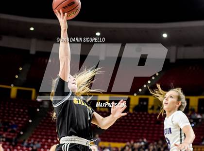 Thumbnail 1 in Valley Vista vs. Gilbert (AIA 6A Semifinal) photogallery.
