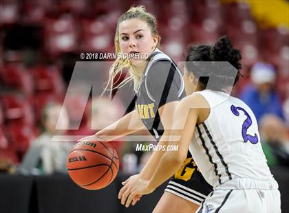 Thumbnail 2 in Valley Vista vs. Gilbert (AIA 6A Semifinal) photogallery.