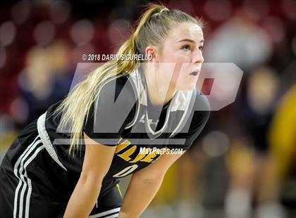 Thumbnail 2 in Valley Vista vs. Gilbert (AIA 6A Semifinal) photogallery.