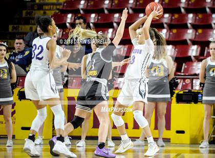 Thumbnail 1 in Valley Vista vs. Gilbert (AIA 6A Semifinal) photogallery.