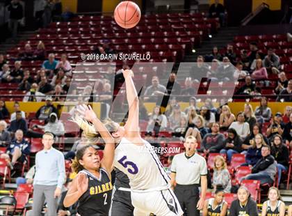 Thumbnail 1 in Valley Vista vs. Gilbert (AIA 6A Semifinal) photogallery.