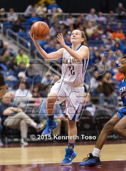 Thumbnail 3 in Sunnyvale vs. Rockdale (UIL 3A Semifinal) photogallery.