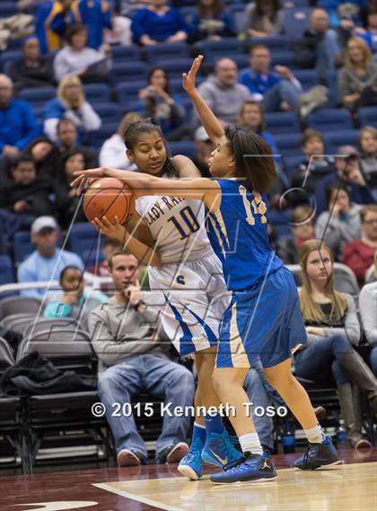 Thumbnail 1 in Sunnyvale vs. Rockdale (UIL 3A Semifinal) photogallery.