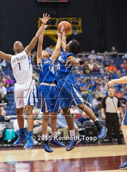Thumbnail 2 in Sunnyvale vs. Rockdale (UIL 3A Semifinal) photogallery.