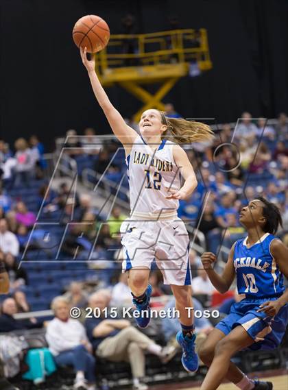 Thumbnail 1 in Sunnyvale vs. Rockdale (UIL 3A Semifinal) photogallery.