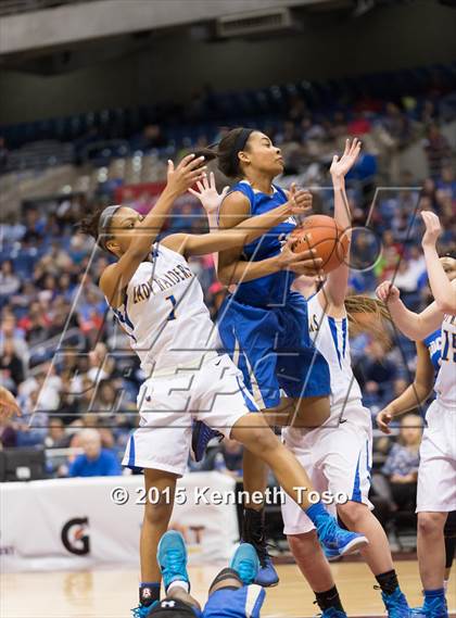 Thumbnail 2 in Sunnyvale vs. Rockdale (UIL 3A Semifinal) photogallery.