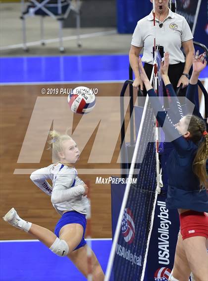 Thumbnail 3 in Chaparral vs. Legend (CHSAA 5A Quarter-Final) photogallery.