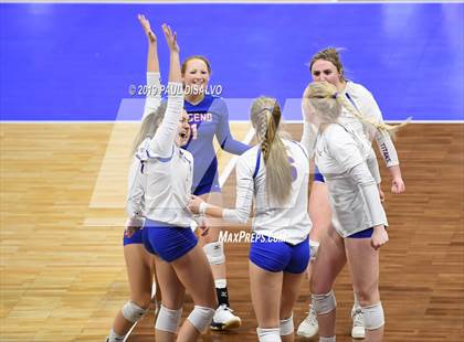Thumbnail 1 in Chaparral vs. Legend (CHSAA 5A Quarter-Final) photogallery.