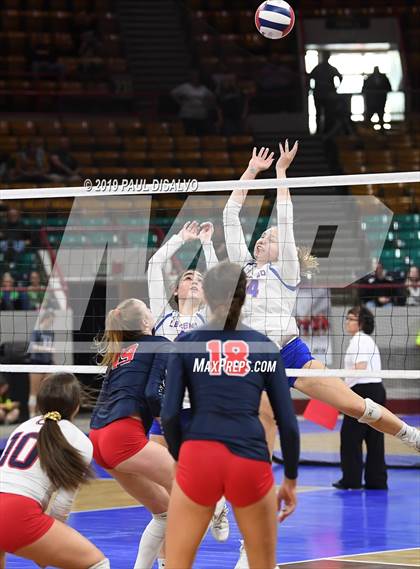Thumbnail 2 in Chaparral vs. Legend (CHSAA 5A Quarter-Final) photogallery.