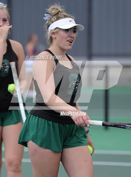 Thumbnail 1 in CHSAA 3 A Region 1 (Conifer) photogallery.
