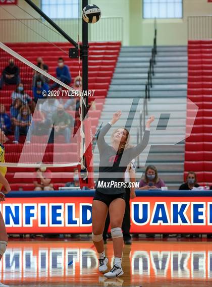 Thumbnail 3 in Greenfield-Central @ Plainfield photogallery.