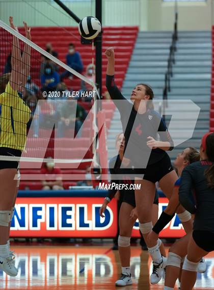 Thumbnail 1 in Greenfield-Central @ Plainfield photogallery.