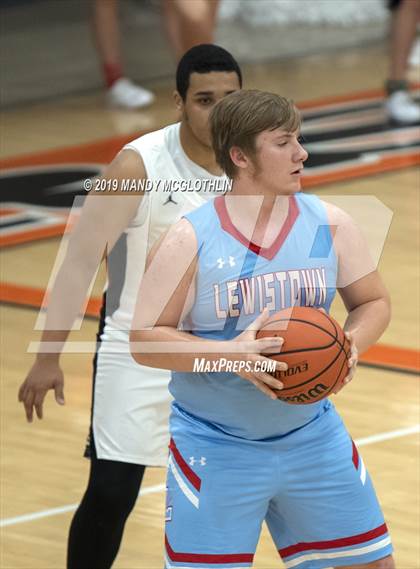 Thumbnail 2 in Lewistown @ Illini Bluffs photogallery.
