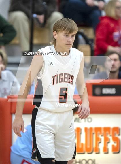 Thumbnail 3 in Lewistown @ Illini Bluffs photogallery.