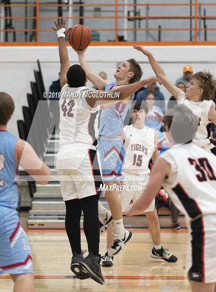 Thumbnail 1 in Lewistown @ Illini Bluffs photogallery.