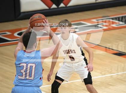 Thumbnail 1 in Lewistown @ Illini Bluffs photogallery.