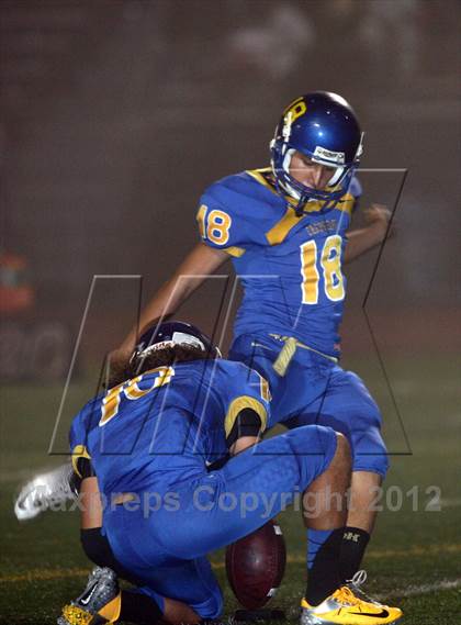 Thumbnail 3 in Venice vs. Crenshaw (CIF LACS Semifinal) photogallery.