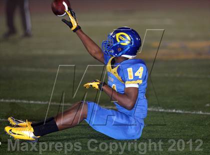 Thumbnail 2 in Venice vs. Crenshaw (CIF LACS Semifinal) photogallery.