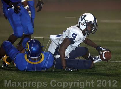 Thumbnail 3 in Venice vs. Crenshaw (CIF LACS Semifinal) photogallery.