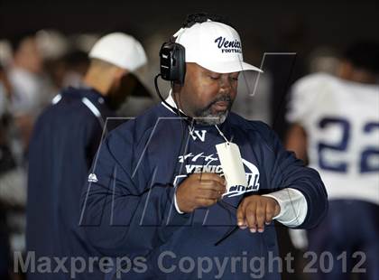Thumbnail 1 in Venice vs. Crenshaw (CIF LACS Semifinal) photogallery.