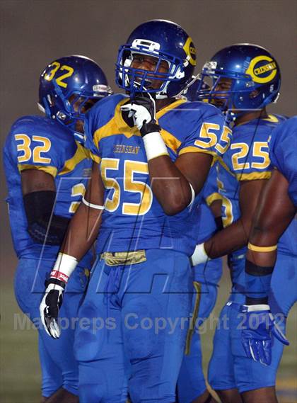 Thumbnail 3 in Venice vs. Crenshaw (CIF LACS Semifinal) photogallery.