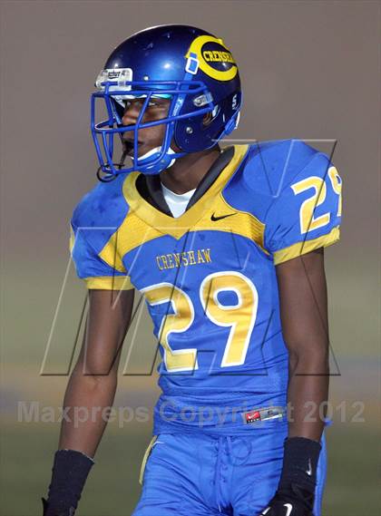 Thumbnail 3 in Venice vs. Crenshaw (CIF LACS Semifinal) photogallery.