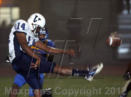 Thumbnail 1 in Venice vs. Crenshaw (CIF LACS Semifinal) photogallery.