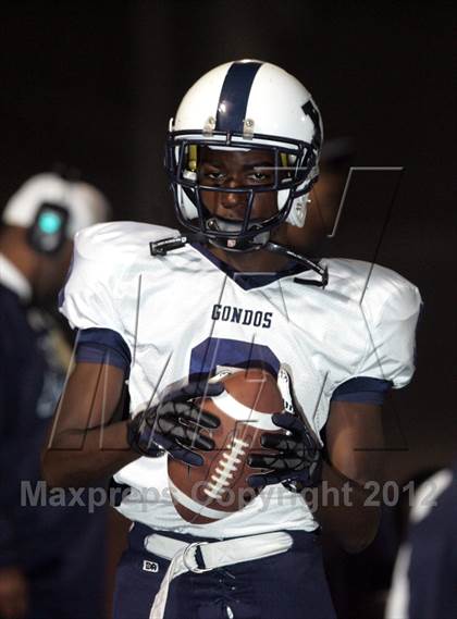 Thumbnail 3 in Venice vs. Crenshaw (CIF LACS Semifinal) photogallery.