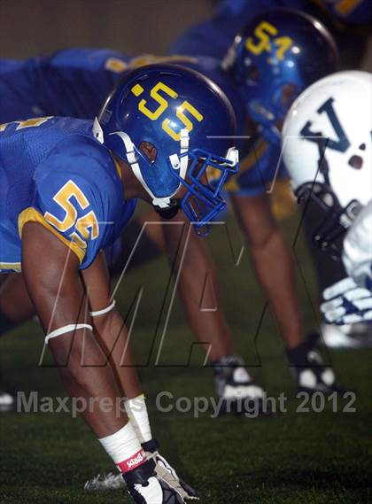 Thumbnail 2 in Venice vs. Crenshaw (CIF LACS Semifinal) photogallery.