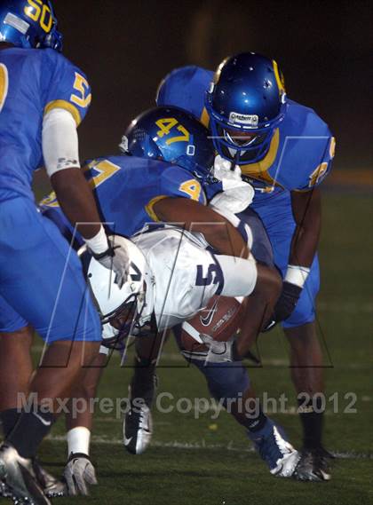 Thumbnail 2 in Venice vs. Crenshaw (CIF LACS Semifinal) photogallery.
