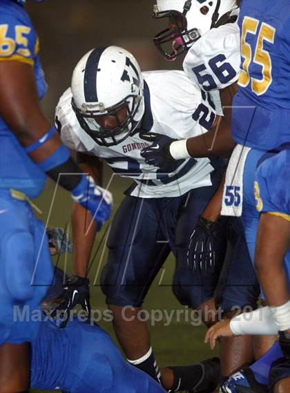 Thumbnail 1 in Venice vs. Crenshaw (CIF LACS Semifinal) photogallery.
