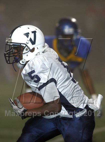 Thumbnail 1 in Venice vs. Crenshaw (CIF LACS Semifinal) photogallery.