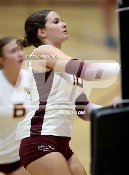 Thumbnail 1 in Rincon/University @ Salpointe Catholic photogallery.