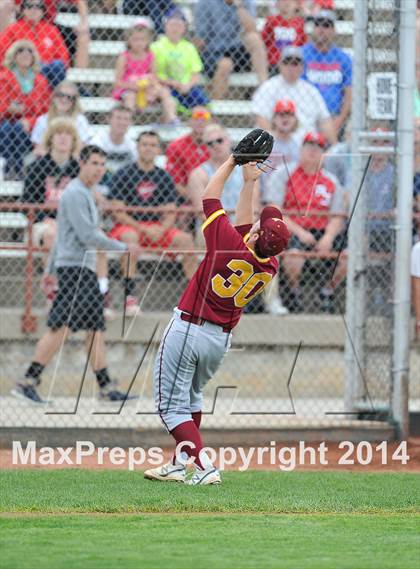 Thumbnail 3 in Rocky Mountain vs. Regis Jesuit (CHSAA 5A State Final) photogallery.