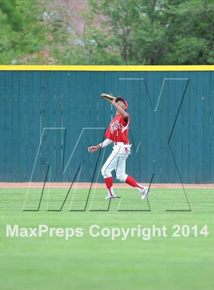 Thumbnail 3 in Rocky Mountain vs. Regis Jesuit (CHSAA 5A State Final) photogallery.