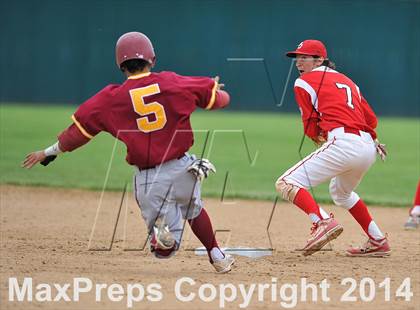 Thumbnail 2 in Rocky Mountain vs. Regis Jesuit (CHSAA 5A State Final) photogallery.