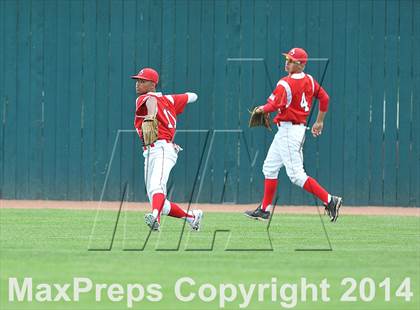 Thumbnail 3 in Rocky Mountain vs. Regis Jesuit (CHSAA 5A State Final) photogallery.
