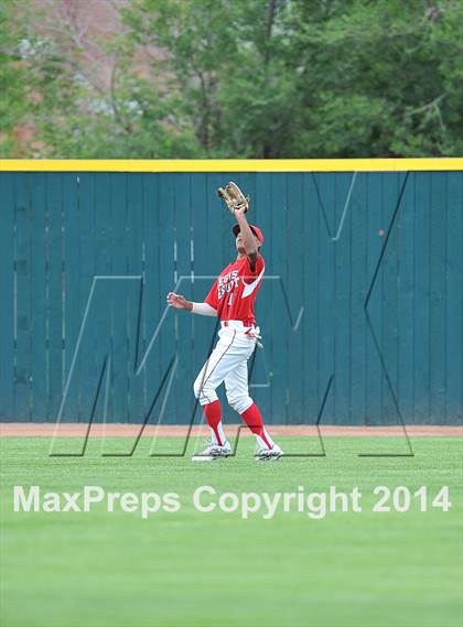 Thumbnail 2 in Rocky Mountain vs. Regis Jesuit (CHSAA 5A State Final) photogallery.