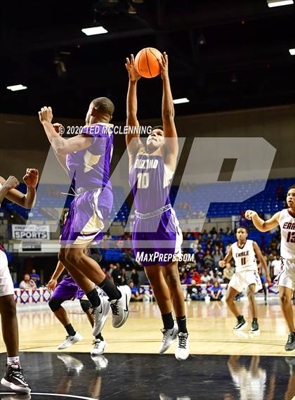 Thumbnail 3 in Earle vs. England (AAA 2A State Final) photogallery.