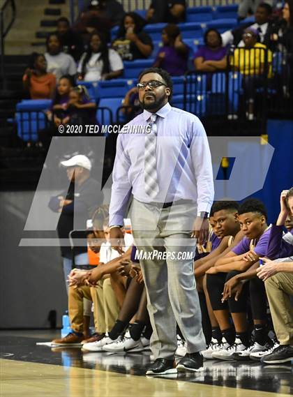 Thumbnail 3 in Earle vs. England (AAA 2A State Final) photogallery.