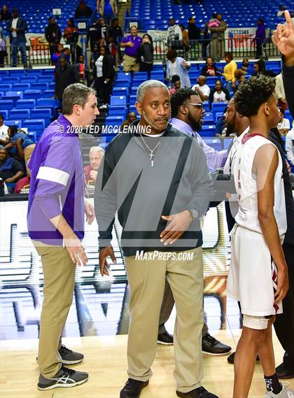 Thumbnail 2 in Earle vs. England (AAA 2A State Final) photogallery.