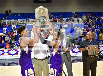 Thumbnail 1 in Earle vs. England (AAA 2A State Final) photogallery.