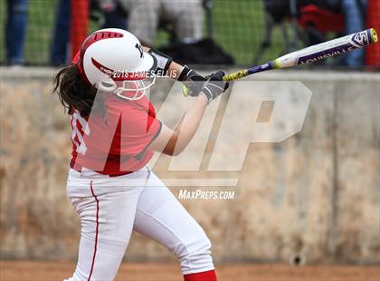 Thumbnail 2 in Lorena vs. Robinson photogallery.