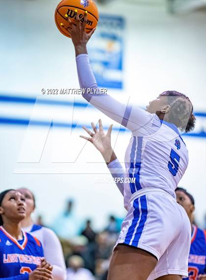 Thumbnail 2 in Whiteville vs. St. Pauls (NCHSAA 2A - Third Round) photogallery.