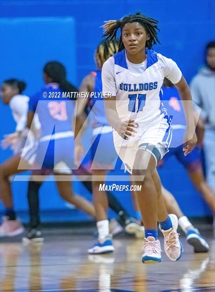 Thumbnail 2 in Whiteville vs. St. Pauls (NCHSAA 2A - Third Round) photogallery.
