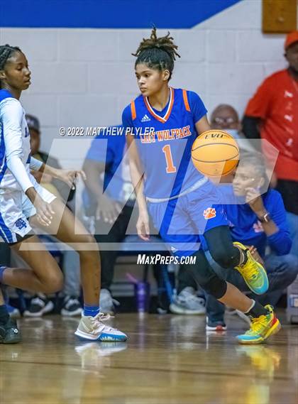 Thumbnail 3 in Whiteville vs. St. Pauls (NCHSAA 2A - Third Round) photogallery.