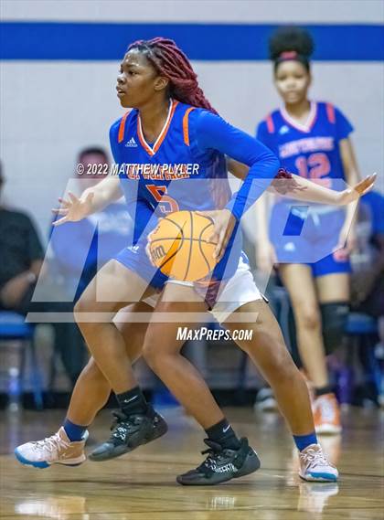 Thumbnail 3 in Whiteville vs. St. Pauls (NCHSAA 2A - Third Round) photogallery.