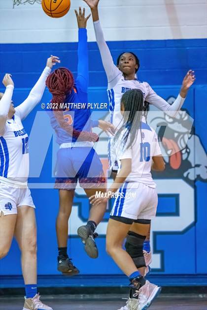 Thumbnail 2 in Whiteville vs. St. Pauls (NCHSAA 2A - Third Round) photogallery.